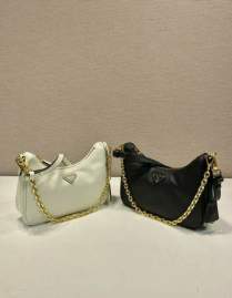 Picture of Prada Handbags _SKUfw194064432fw